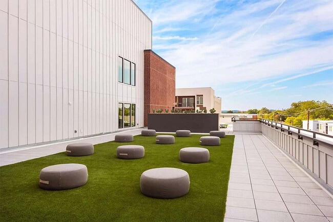 Building Photo - 3403 Harmon Ave