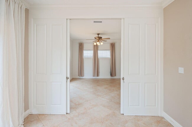 Building Photo - 272 Calusa Blvd