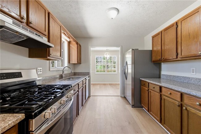 Building Photo - 201 Colony Springs Dr