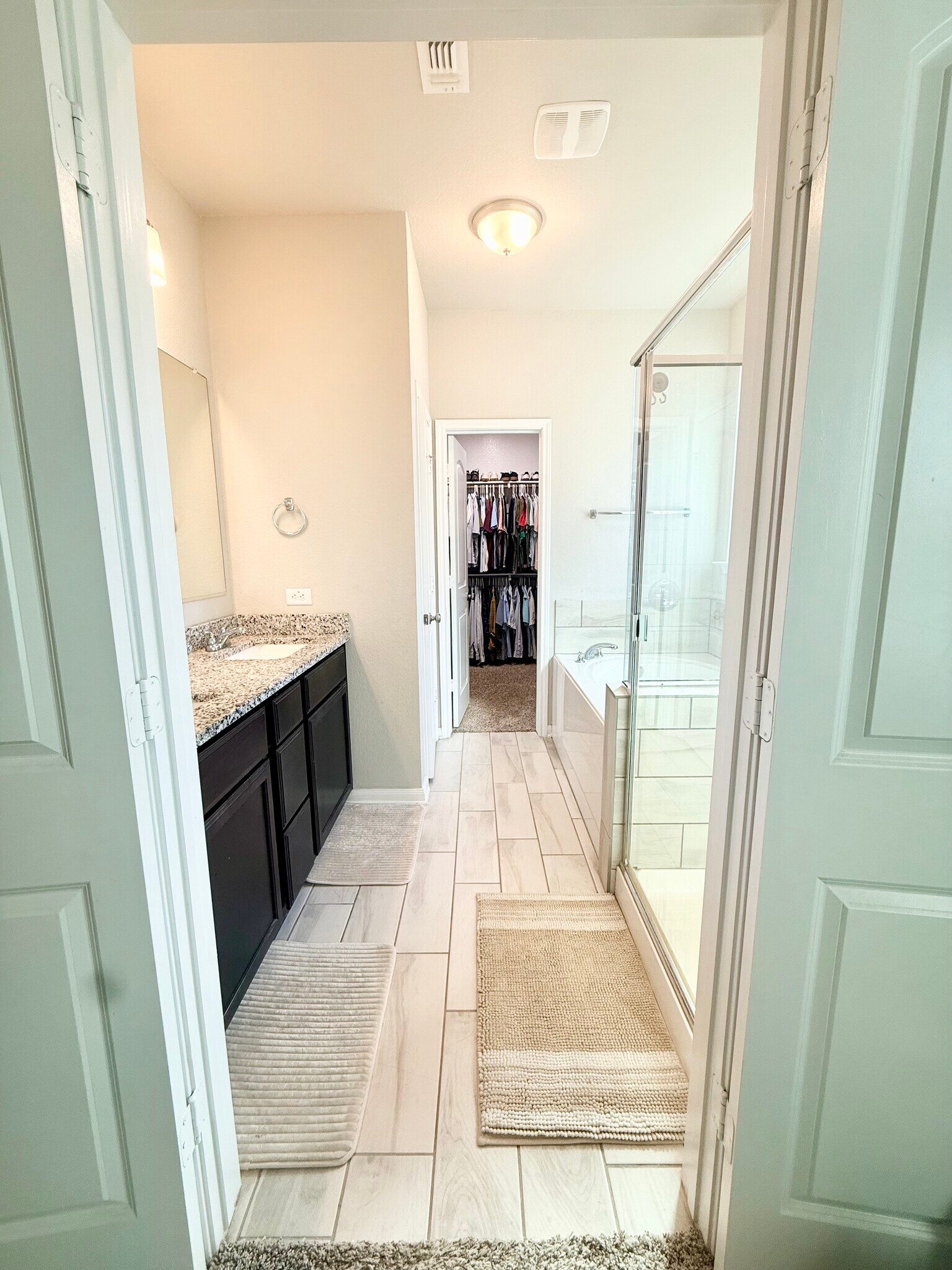 Master Bath - 834 Ross Rd