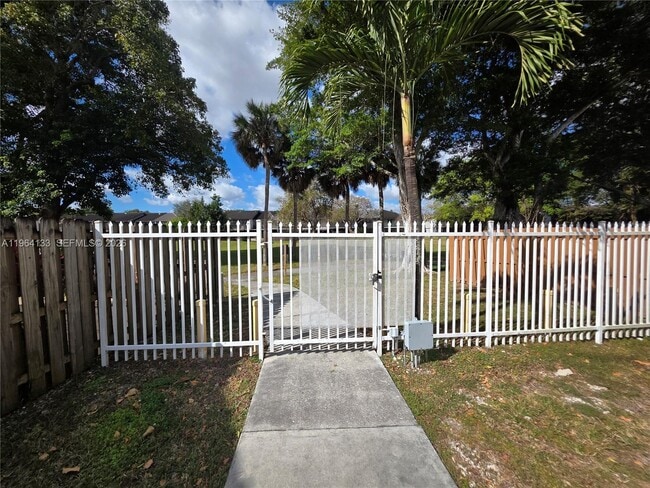 Building Photo - 15222 SW 111th St