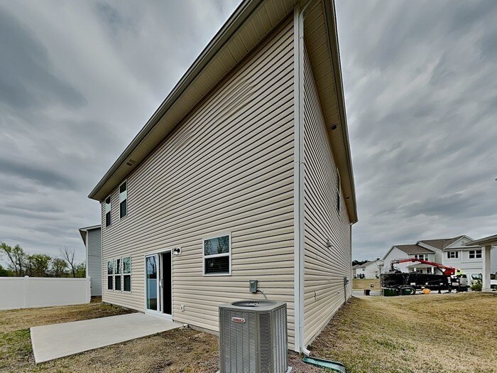Building Photo - 737 Point Andrews Dr SW