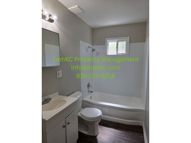 Building Photo - Freshly Updated 3-Bedroom Home in Blue Hills!