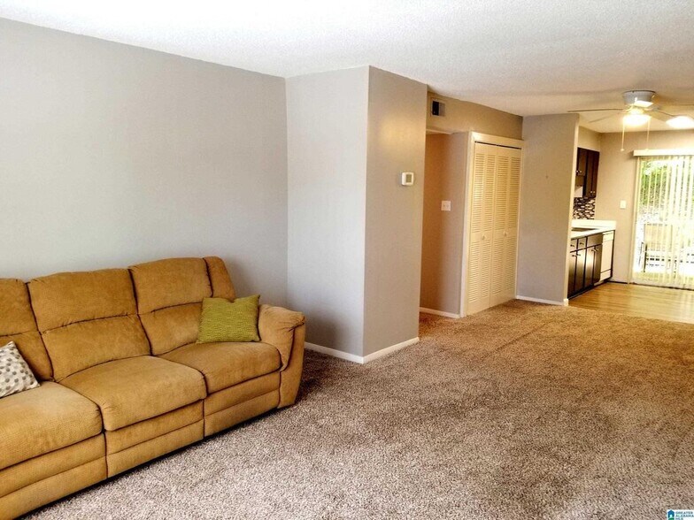 Building Photo - 2831 Georgetown Dr