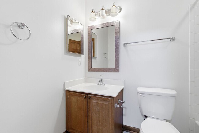 Building Photo - Welcome to this stunning end residence perfectly positioned in a highly desirable setting.