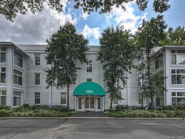 Building Photo - 2501 Roswell Ave