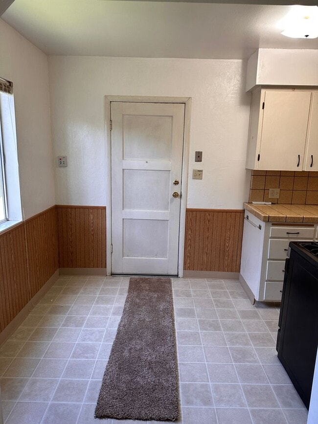 Building Photo - East Sacramento 1 Bed House with Garage