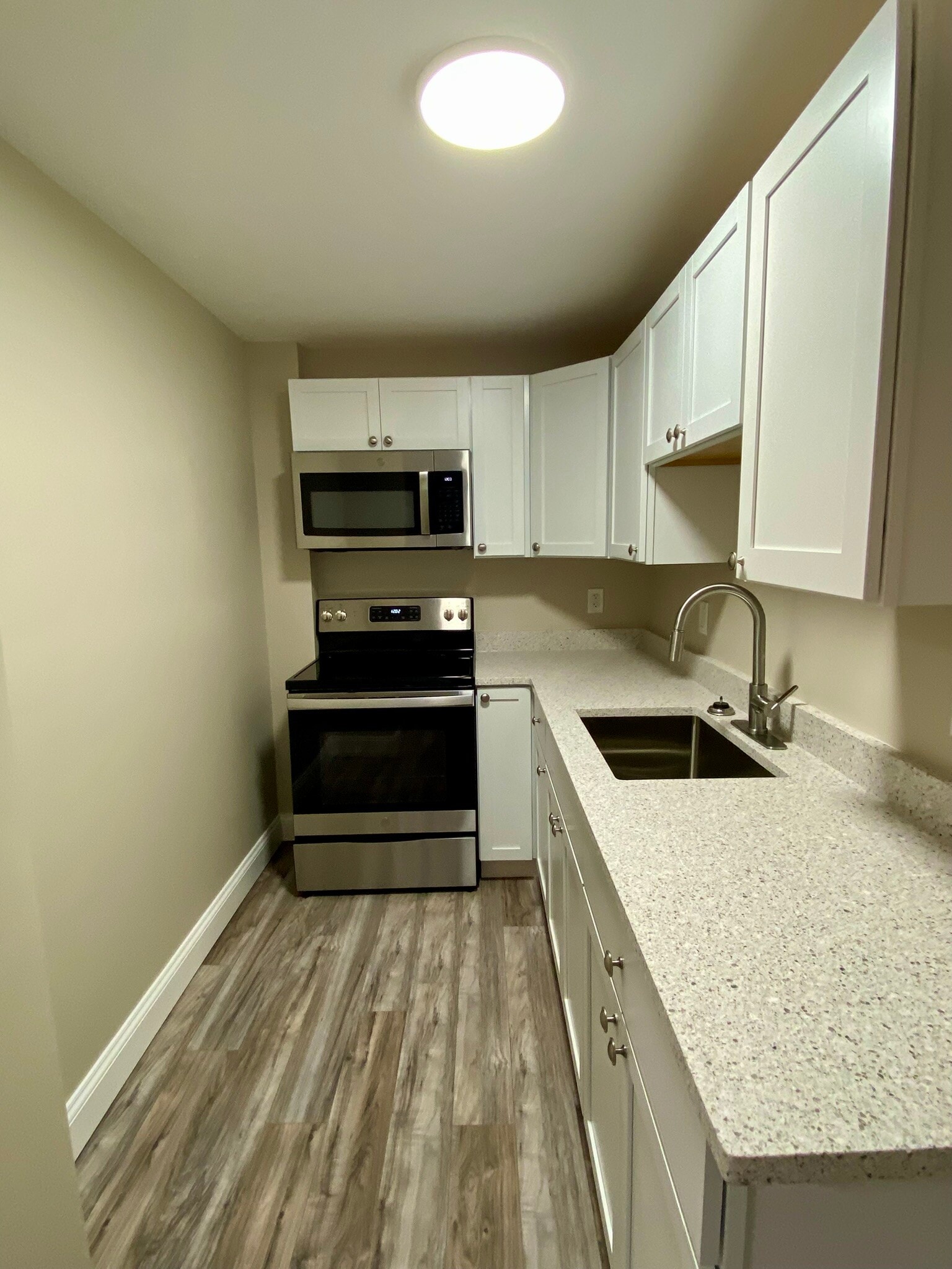 Kitchen - 12402 Buchanan Trl W