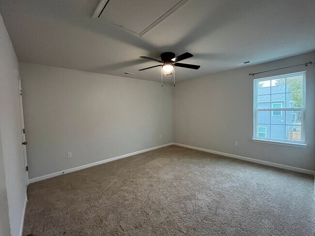 Building Photo - Beautiful Home in New Bern West