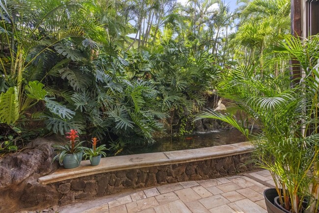 Building Photo - Pili Pono: Exclusive 5BR Estate w/ Pool, S...