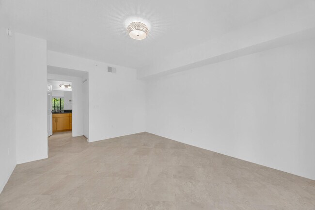 Building Photo - 4907 Midtown Ln