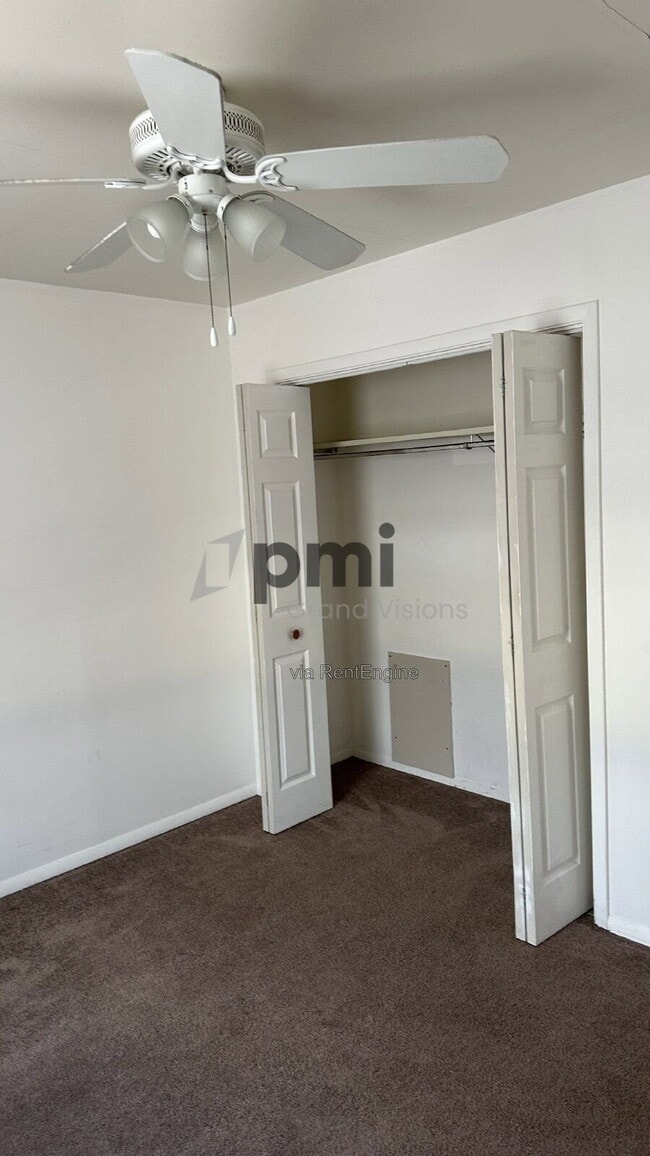 Building Photo - 1616 University Dr