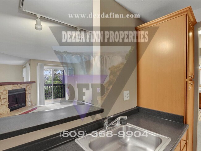 Building Photo - Amenities Abound! 1Bed, 1Bath Condo in Wes...