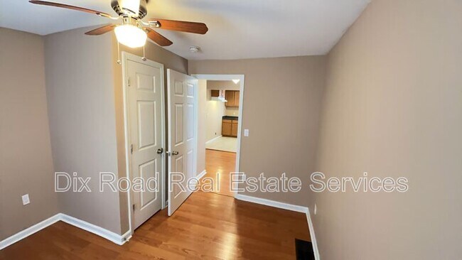 Building Photo - 1425 Welsh Ave