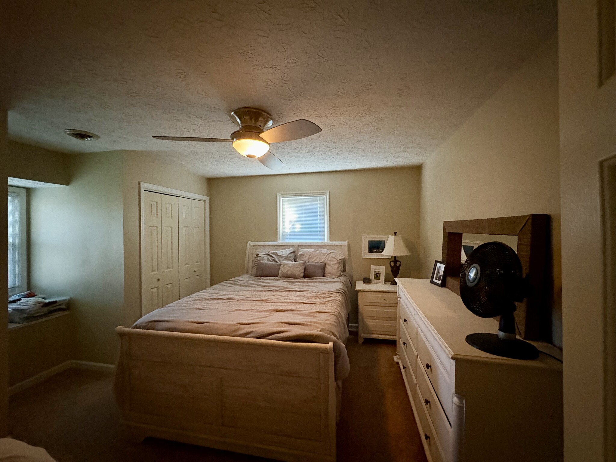 Building Photo - 8909 Ormand Ln