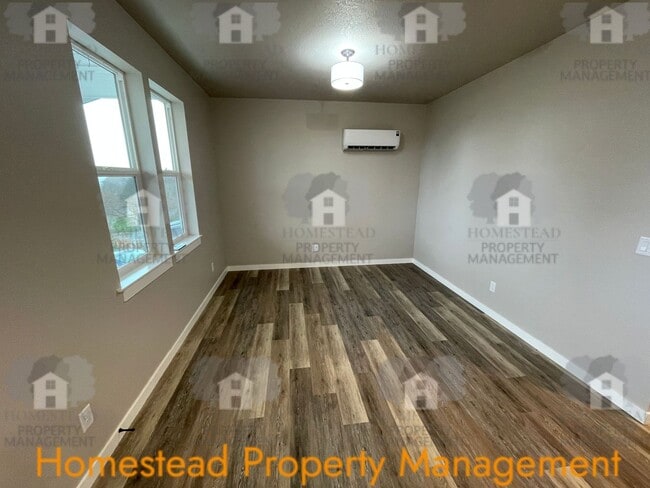 Building Photo - NEW CONSTRUCTION!