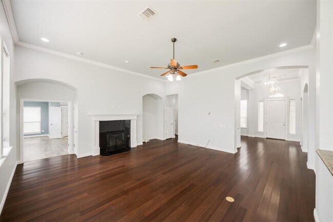 Building Photo - 18416 El Greco Dr