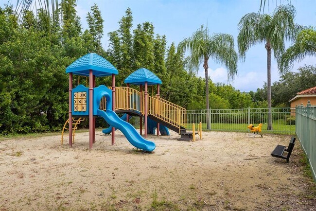 Building Photo - 2749 Via Cipriani