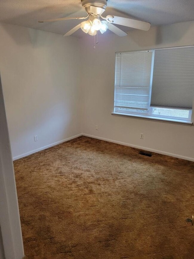 Building Photo - 4816 Impala Ln