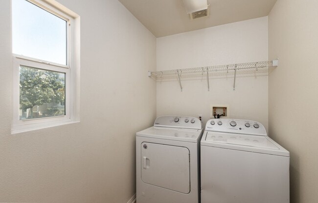 Building Photo - Two Story in Yucaipa