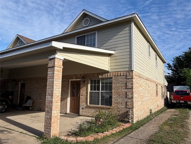 Building Photo - 11102 Maize Ln