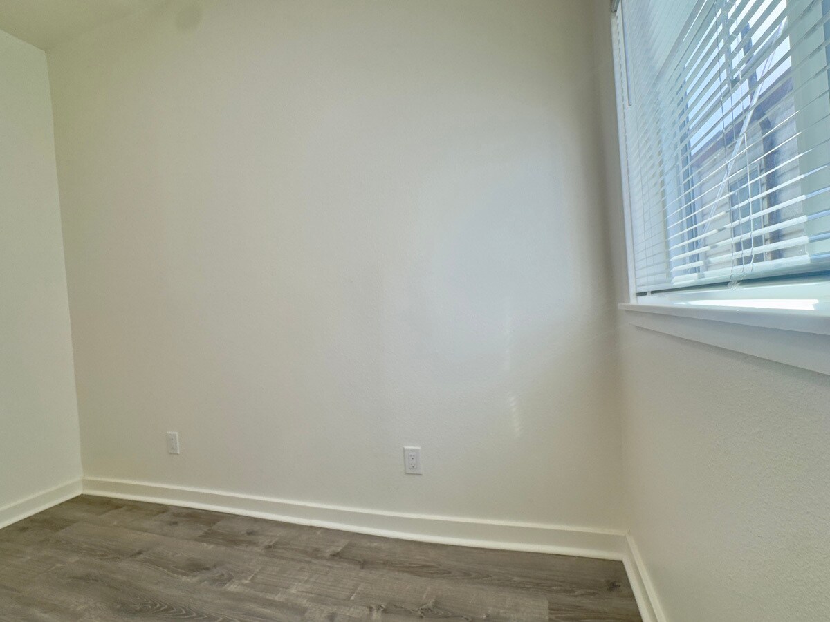 Building Photo - 3641 West St