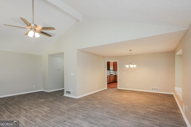 Building Photo - 1255 Taramore Dr