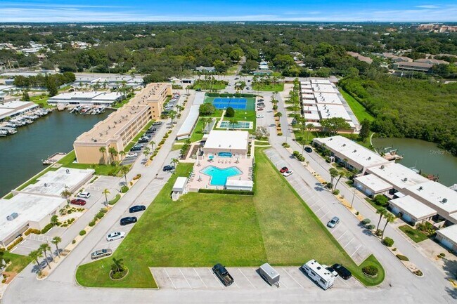 Building Photo - 355 Boca Ciega Point Blvd S