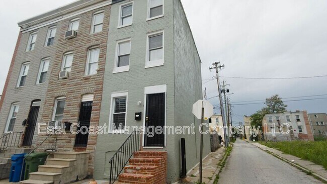 Building Photo - 1822 McHenry St