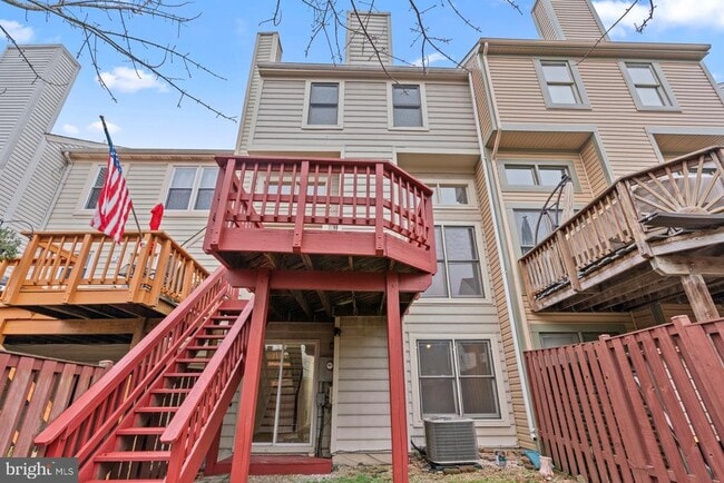 Building Photo - 13920 Baton Rouge Ct