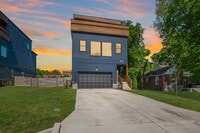Building Photo - Luxury Nashville Retreat with Skyline & River Views | 4BR + Rooftop Entertainment Loft