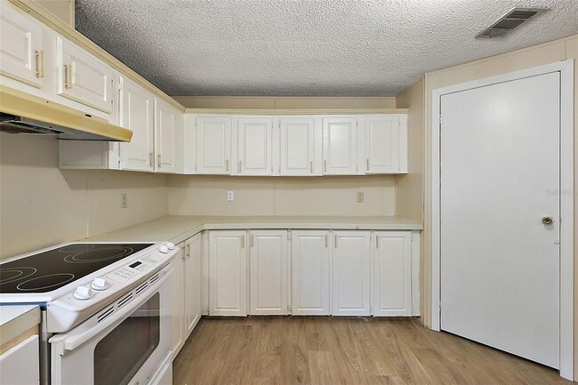 Building Photo - 3999 County Rd 513