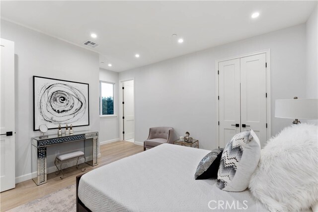 Building Photo - 709 2nd