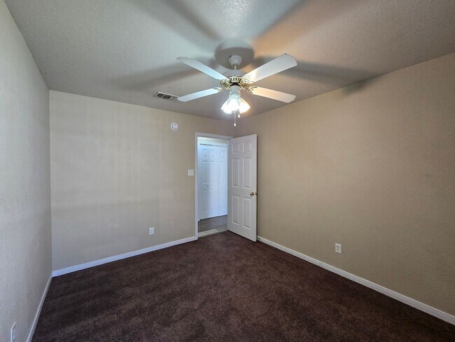 Building Photo - 3804 Littleleaf Ct