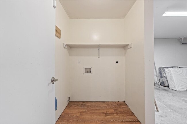 Building Photo - 210 Mesquite Cir