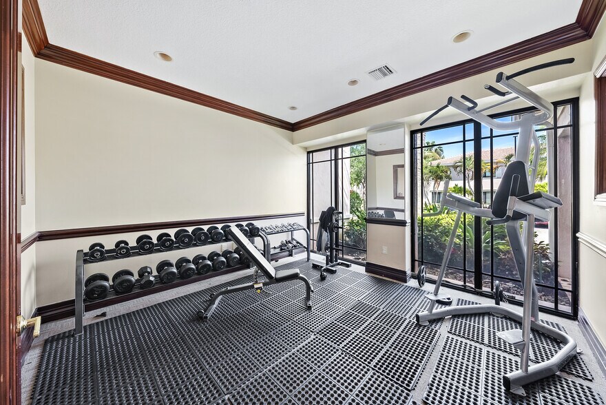 weight room in gym - 2726 Anzio Ct