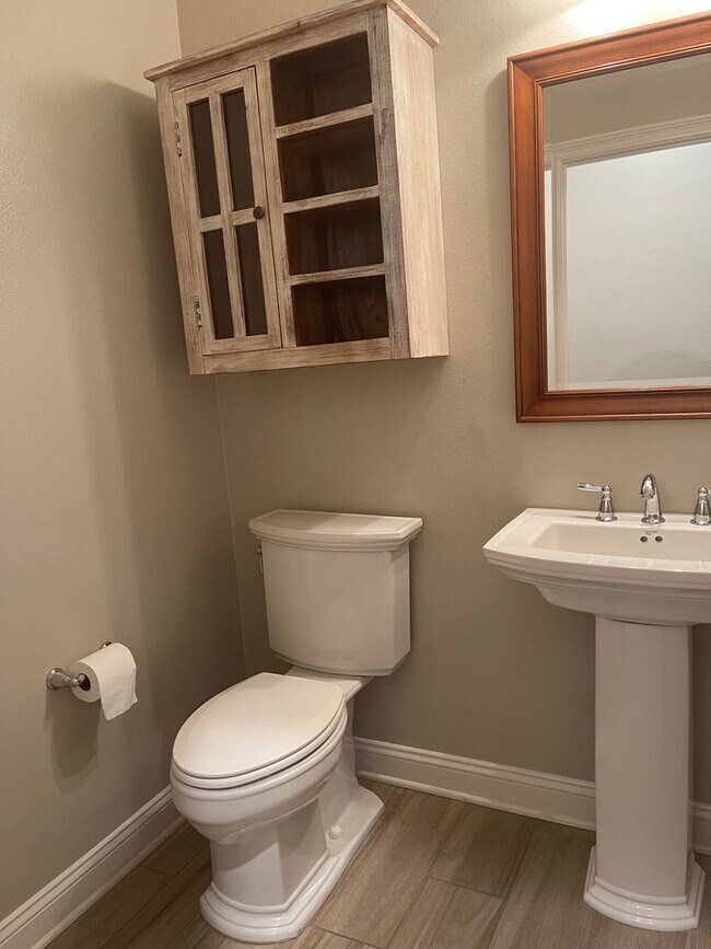 Building Photo - Exquisite 5-Bedroom, 3.5-Bath Home in Coveted Morgan Hill Estates