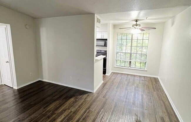 Building Photo - 1820 N Garrett Ave
