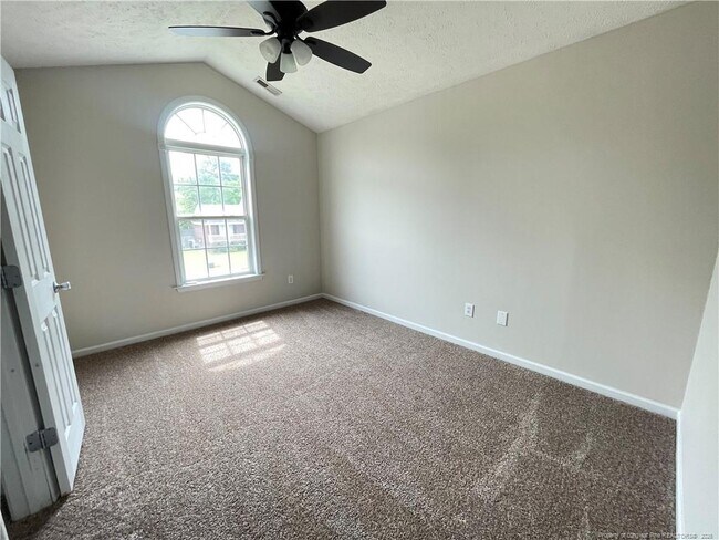 Building Photo - 8240 Frenchorn Ln