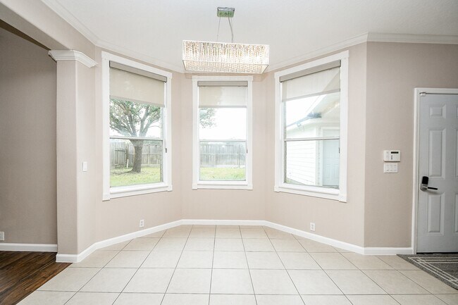 Building Photo - 6223 Presidio Canyon Dr