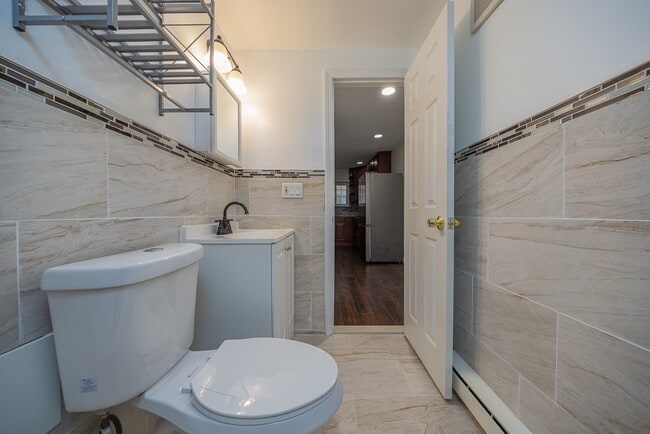 Building Photo - 529 Fox Run Ln