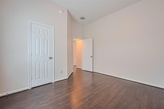 Building Photo - 25215 Sundown Canyon Ln