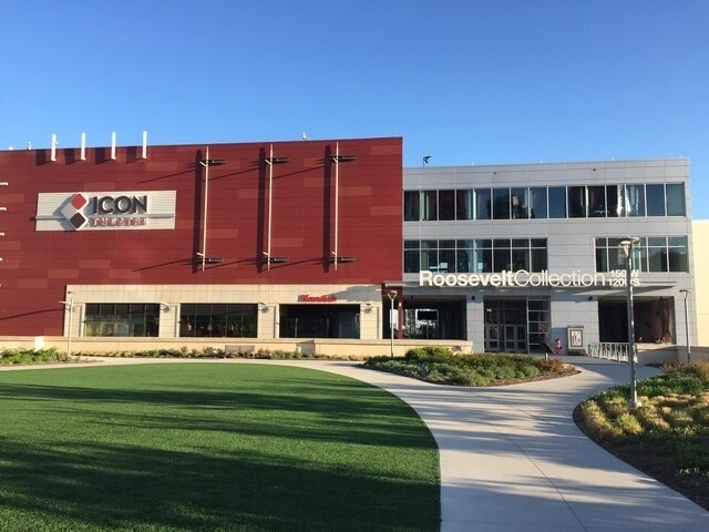 Building Photo - 600 S Dearborn St