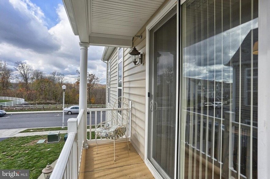 Building Photo - 726 Whitetail Dr