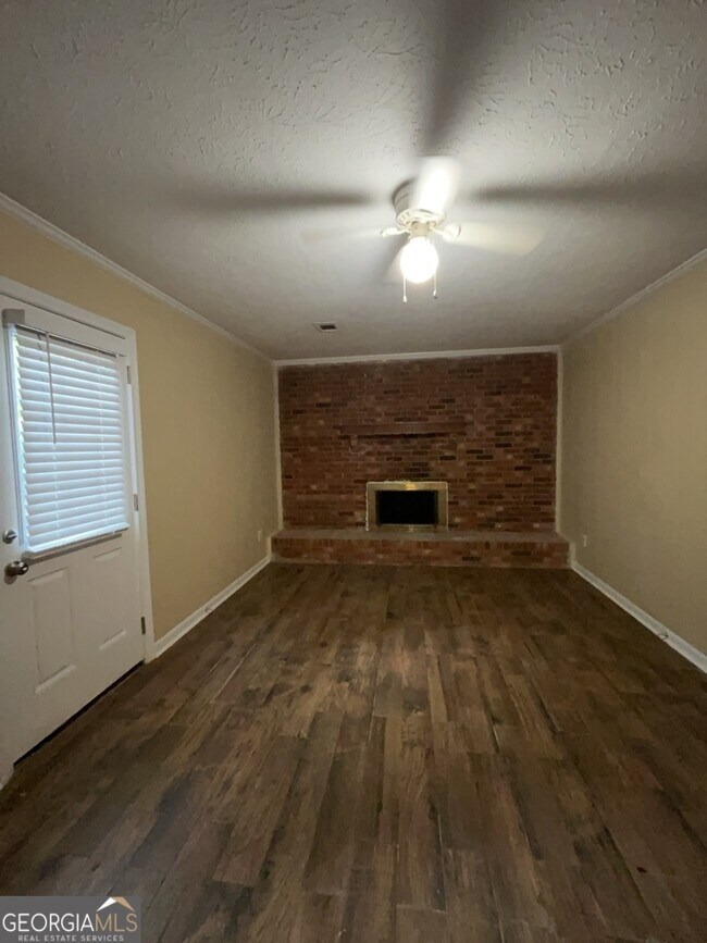 Building Photo - 5089 Victor Trail NW