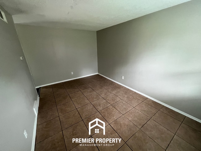 Building Photo - HALF OFF FIRST MONTHS RENT! Charming 3BR/1.5BA in 38118 | Hardwood Floors & Spacious Fenced Backyard
