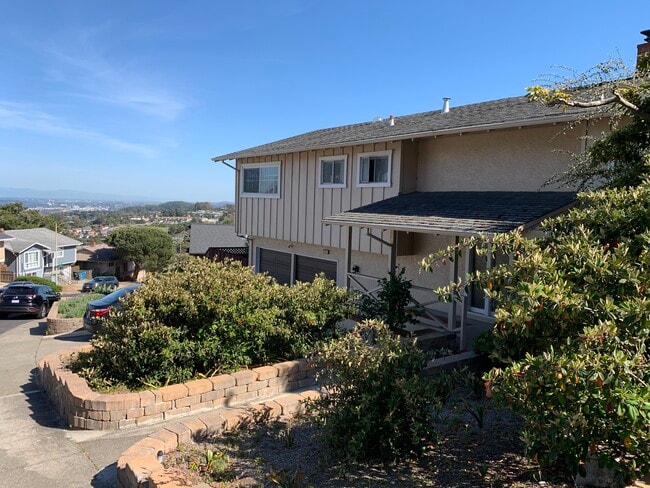 Building Photo - 251 Amador Ave