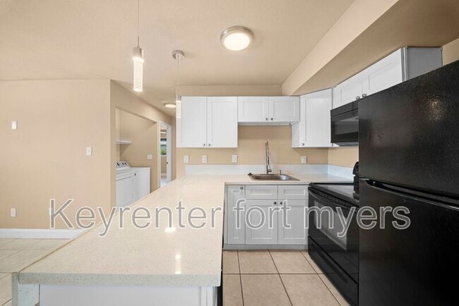 Building Photo - 13405 Pine Needle Ln