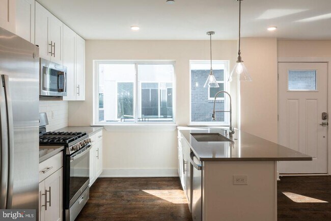 Building Photo - 1429 Germantown Ave