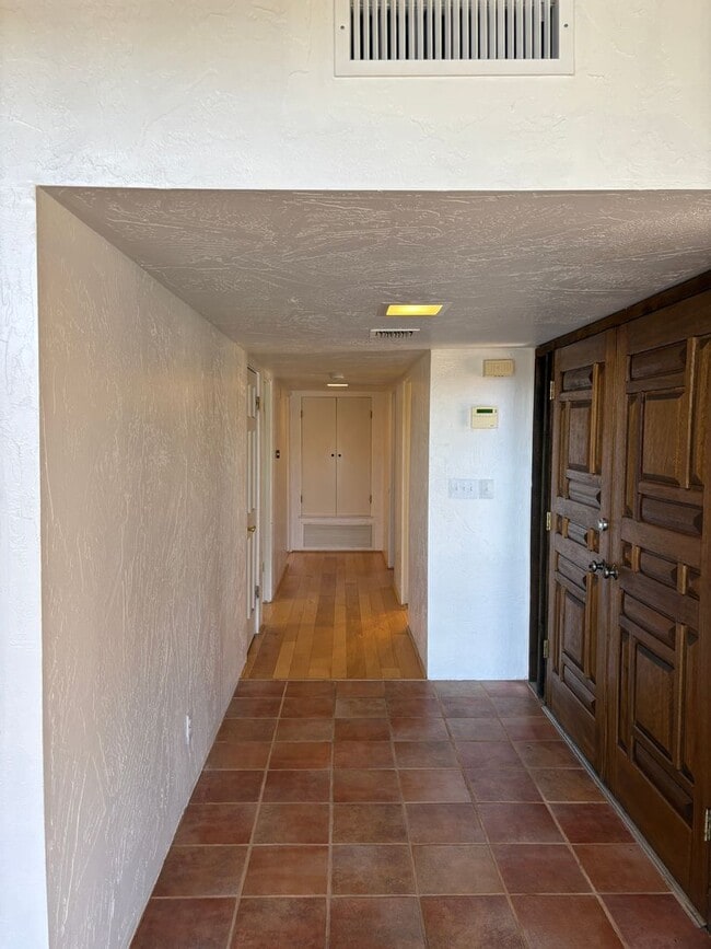 Building Photo - Unfurnished, 1-Year Long-Term Rental